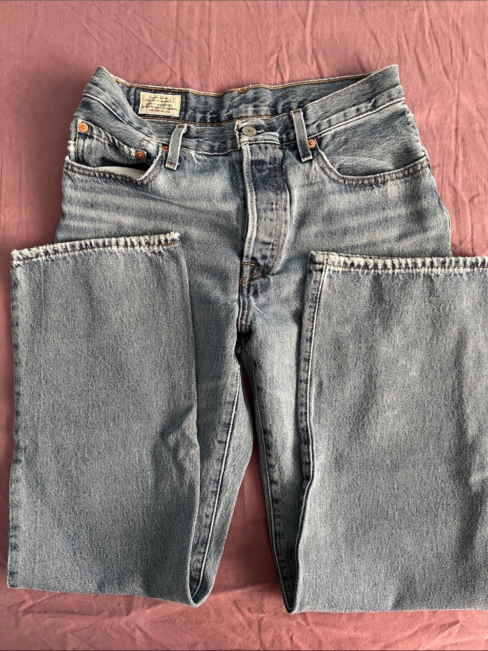 Levi’s Woman Light Wash Straight Leg Jeans